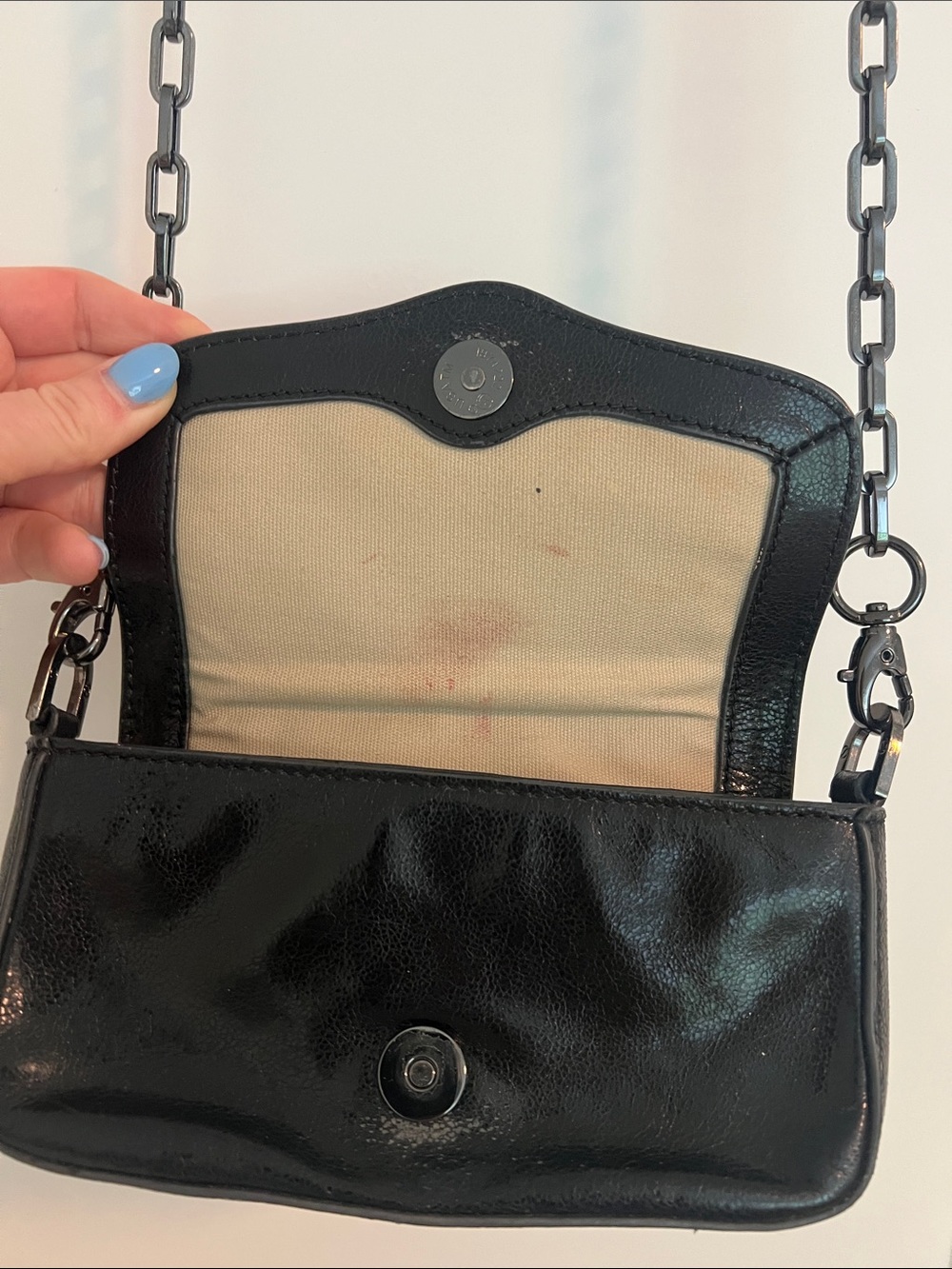 Tory Burch Black Leather Crossbody with Chain Strap - Picture 4 of 7